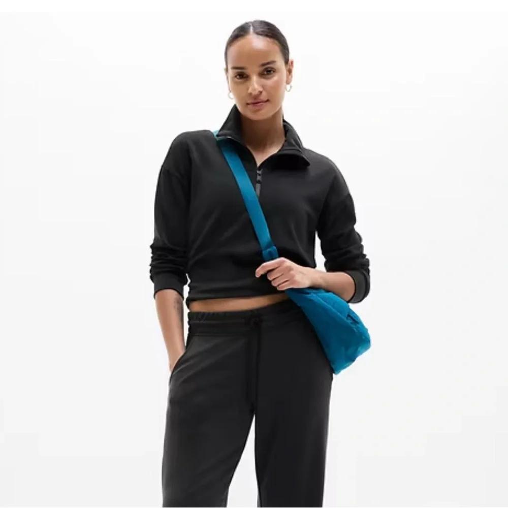Athleta Seasoft Quarter Zip size medium - Picture 2 of 13